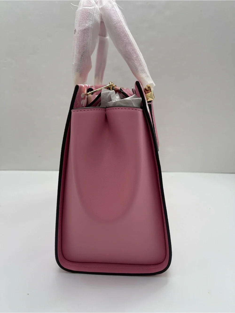 MICHAEL KORS Marilyn Md Printed Signature Logo Satchel Crossbody 
Carnation 
NWT - Picture 4 of 16